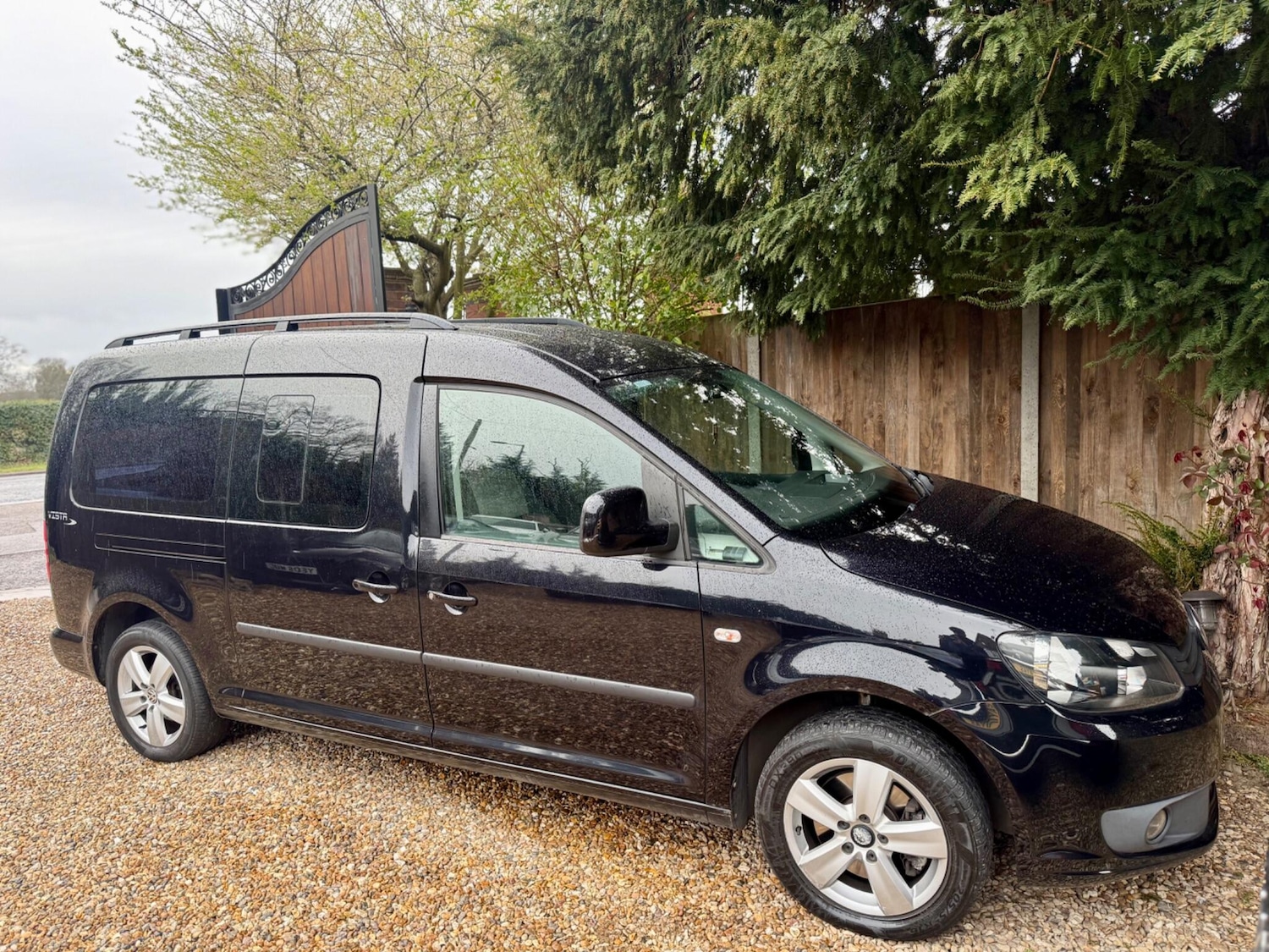 Used Volkswagen Caddy Maxi Life 2013 for sale - 77909817: Photo 2