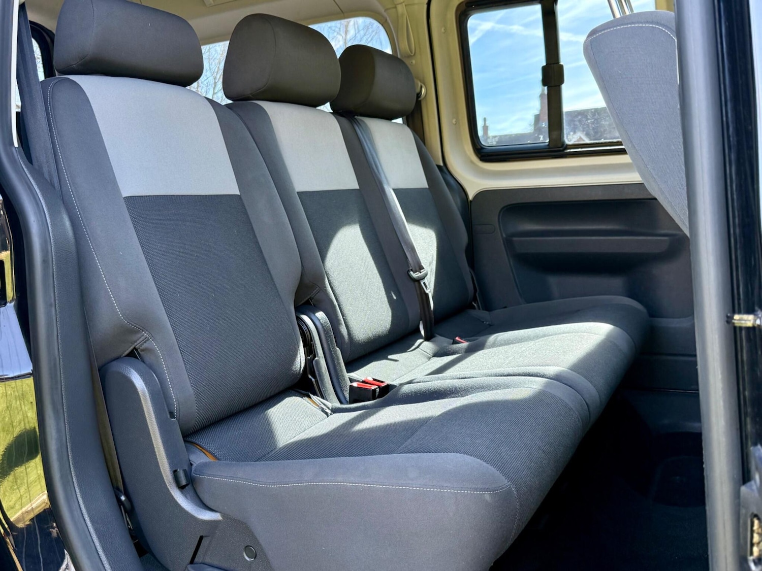 Used Volkswagen Caddy Maxi Life 2013 for sale - 77909817: Photo 24