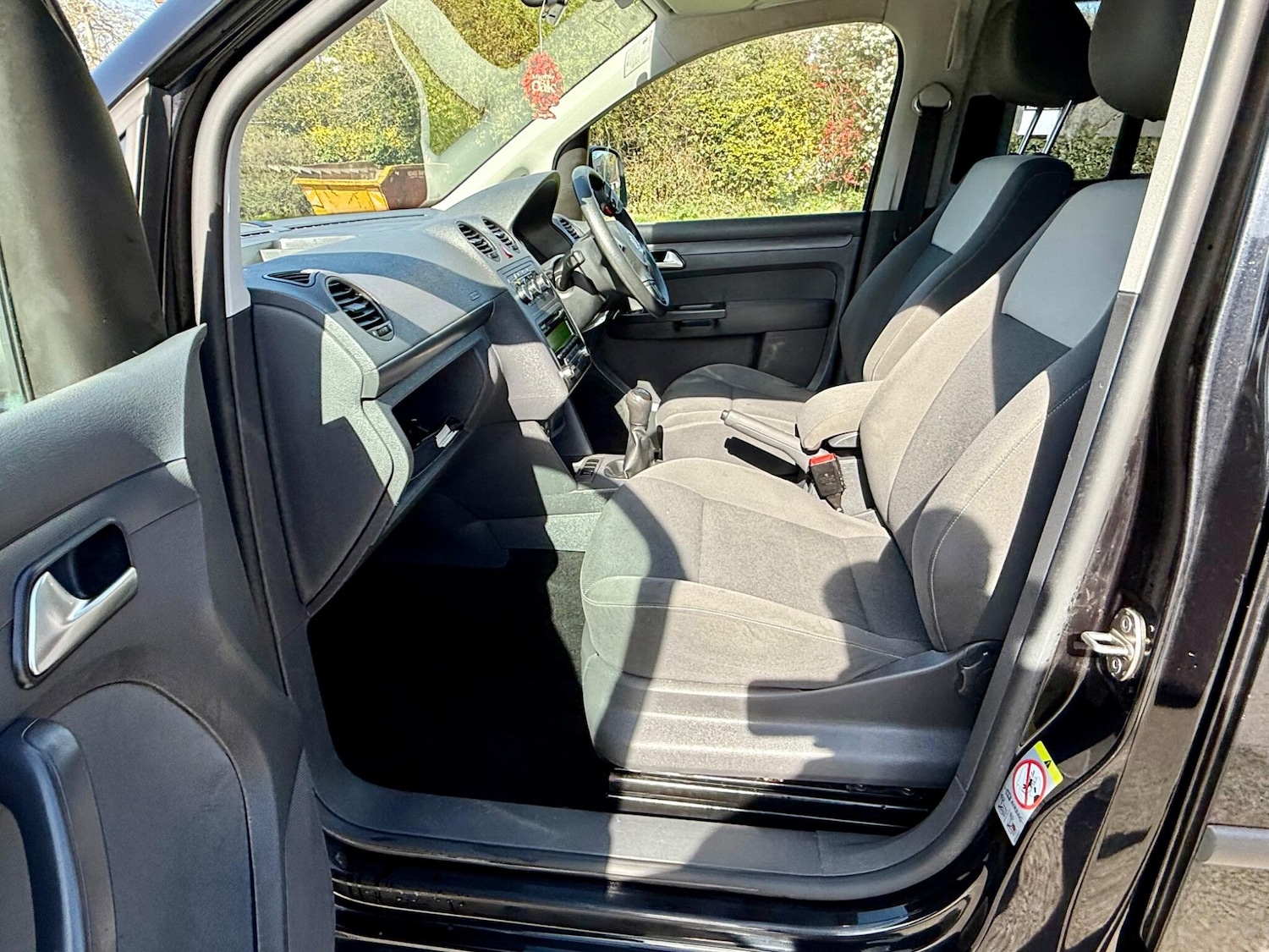 Used Volkswagen Caddy Maxi Life 2013 for sale - 77909817: Photo 29