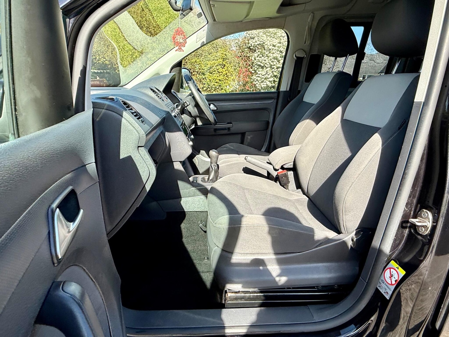 Used Volkswagen Caddy Maxi Life 2013 for sale - 77909817: Photo 30