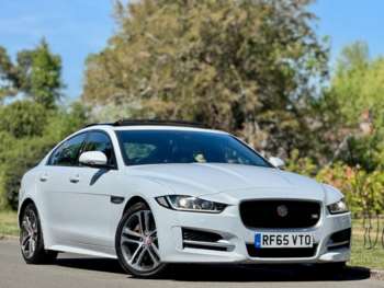 Used Jaguar XE 2015 for sale - 74611534: Photo