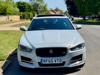 Used Jaguar XE 2015 for sale - 74611534: Photo