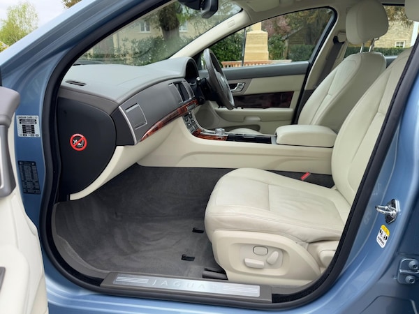 Used Jaguar XF 2008 for sale - 74875784: Photo 19