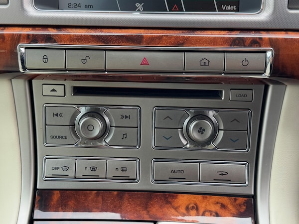 Used Jaguar XF 2008 for sale - 74875784: Photo 34