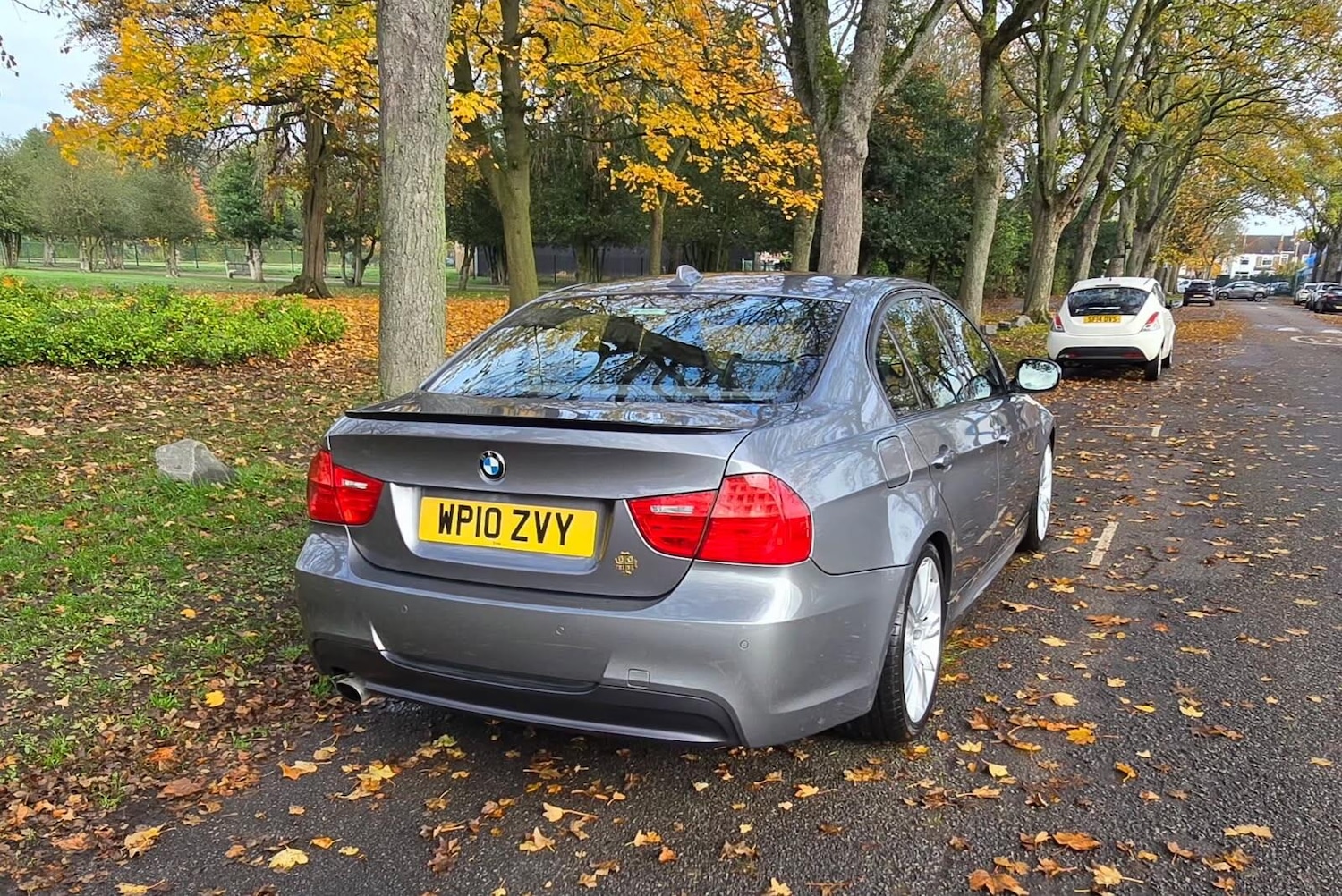 Used BMW 3 Series 2010 for sale - 77029668: Photo 3