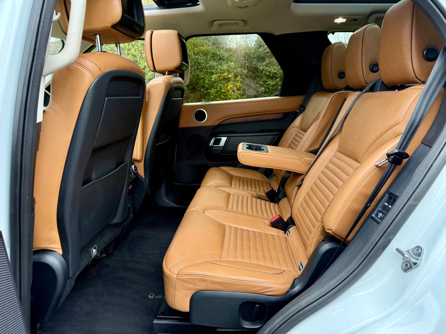 Used Land Rover Discovery 2017 for sale - 76801824: Photo 23