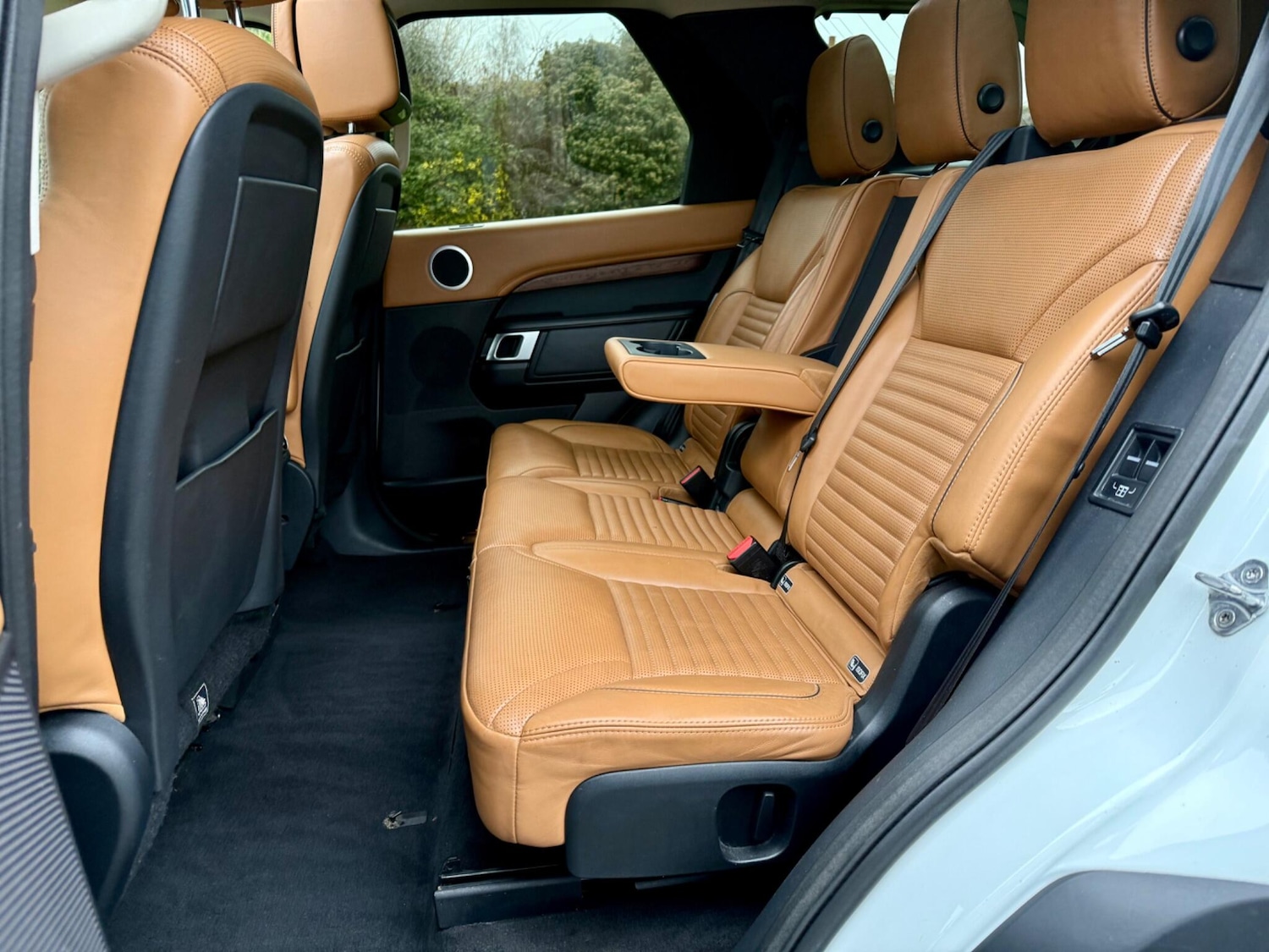 Used Land Rover Discovery 2017 for sale - 76801824: Photo 24