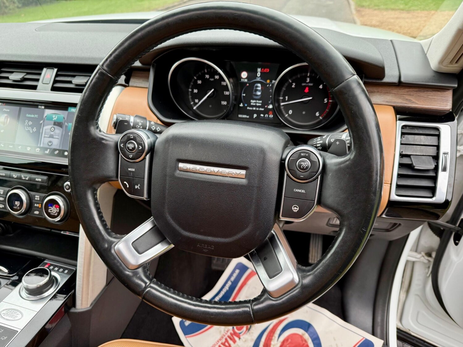 Used Land Rover Discovery 2017 for sale - 76801824: Photo 30