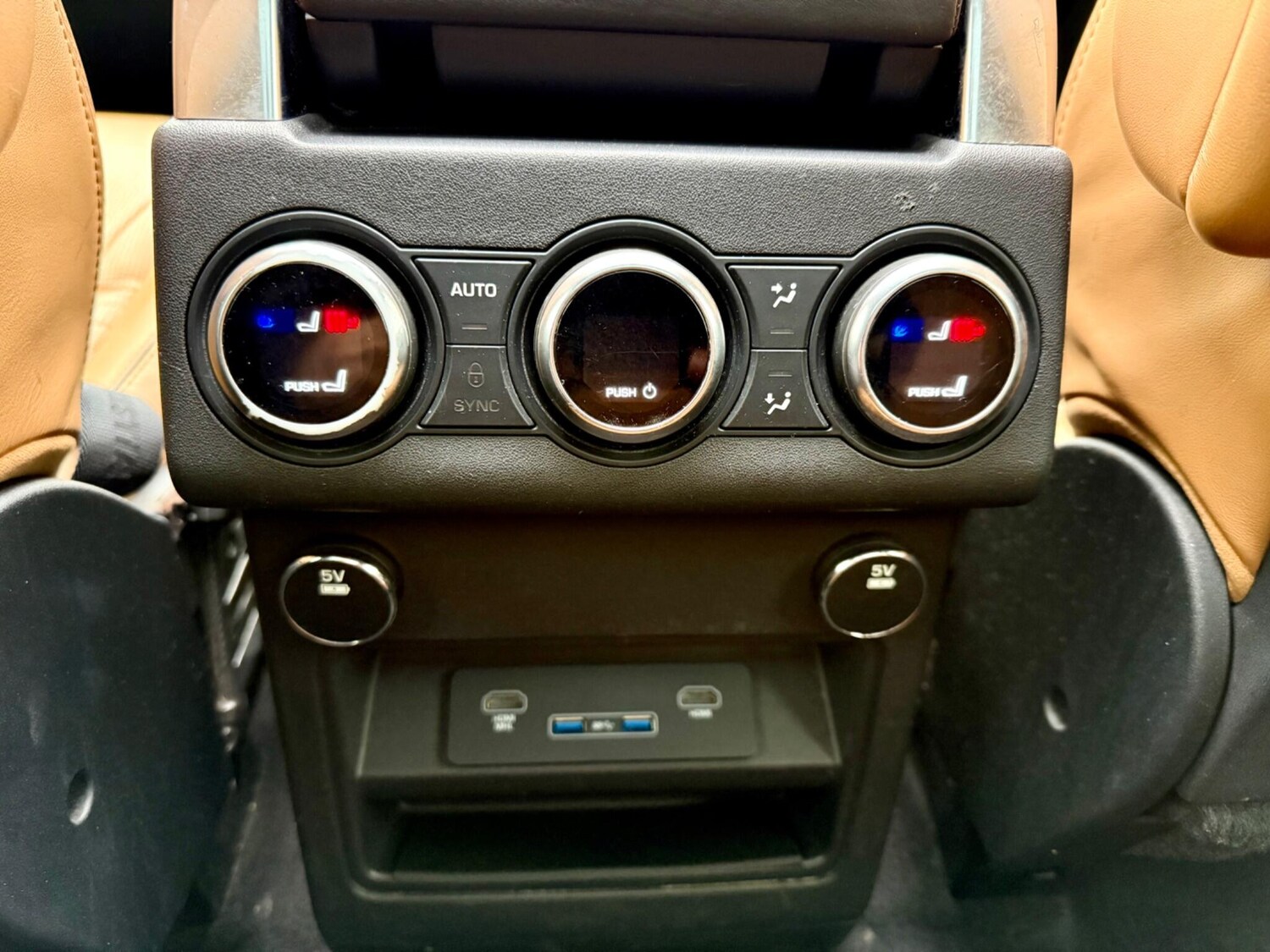 Used Land Rover Discovery 2017 for sale - 76801824: Photo 31