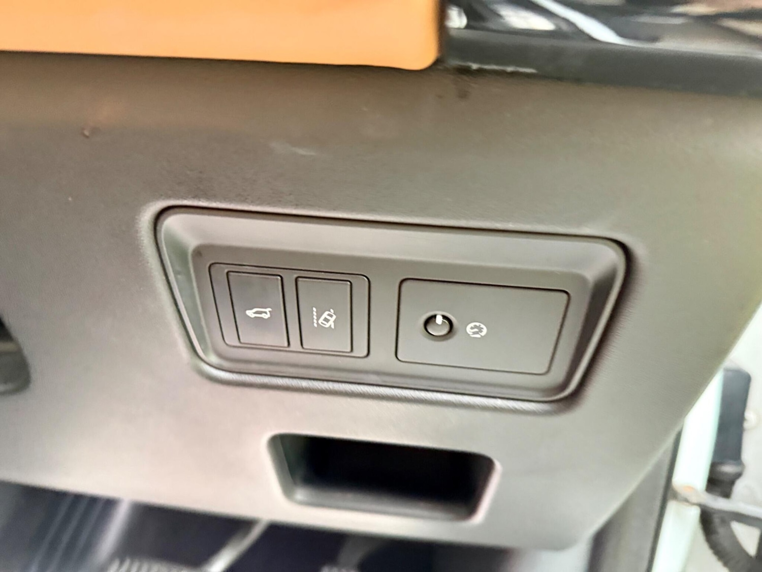 Used Land Rover Discovery 2017 for sale - 76801824: Photo 32