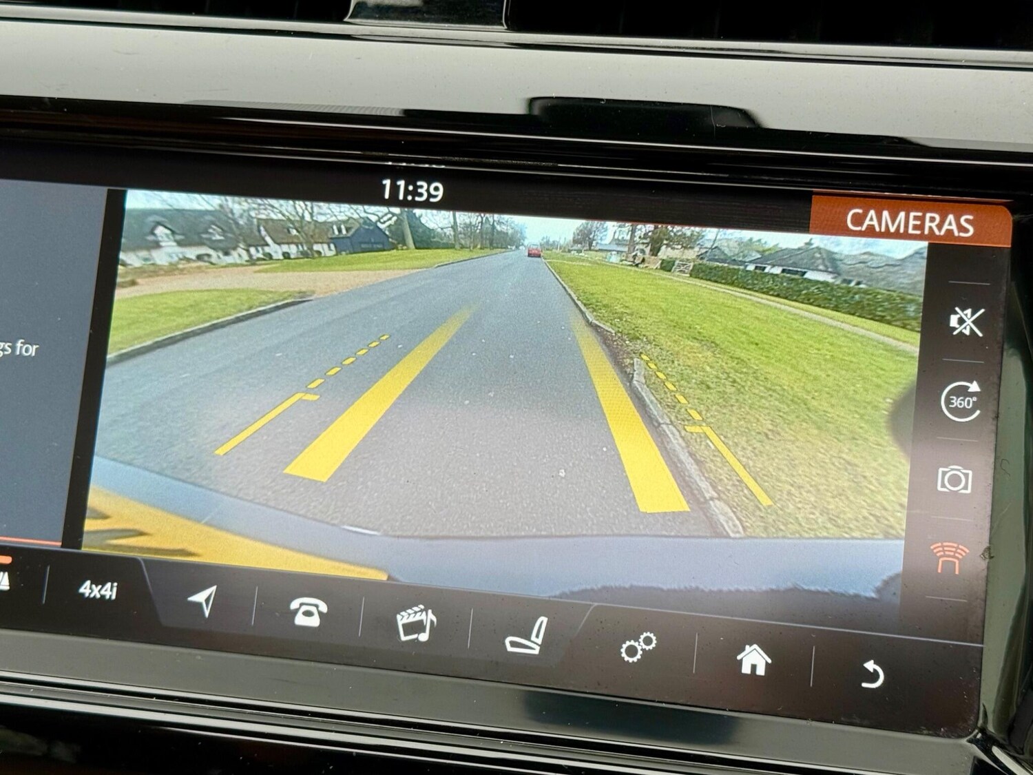 Used Land Rover Discovery 2017 for sale - 76801824: Photo 40