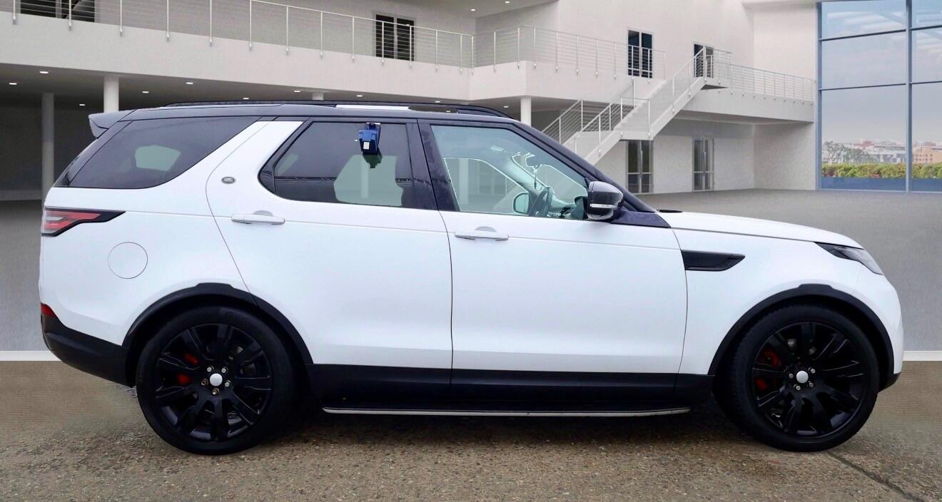 Used Land Rover Discovery 2017 for sale - 76801824: Photo 5