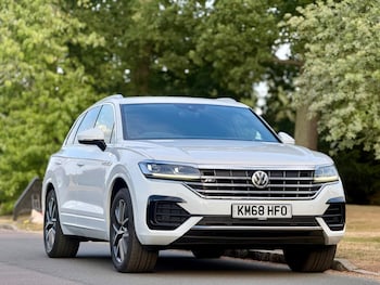 Used Volkswagen Touareg 2018 for sale - 79295998: Photo