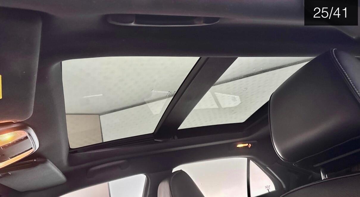 Used Chrysler 300C 2012 for sale - 76537905: Photo 8