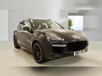Used Porsche Cayenne 2017 for sale - 78573518: Photo