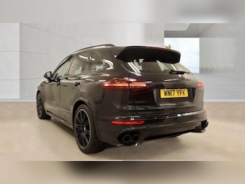 Used Porsche Cayenne 2017 for sale - 78573518: Photo