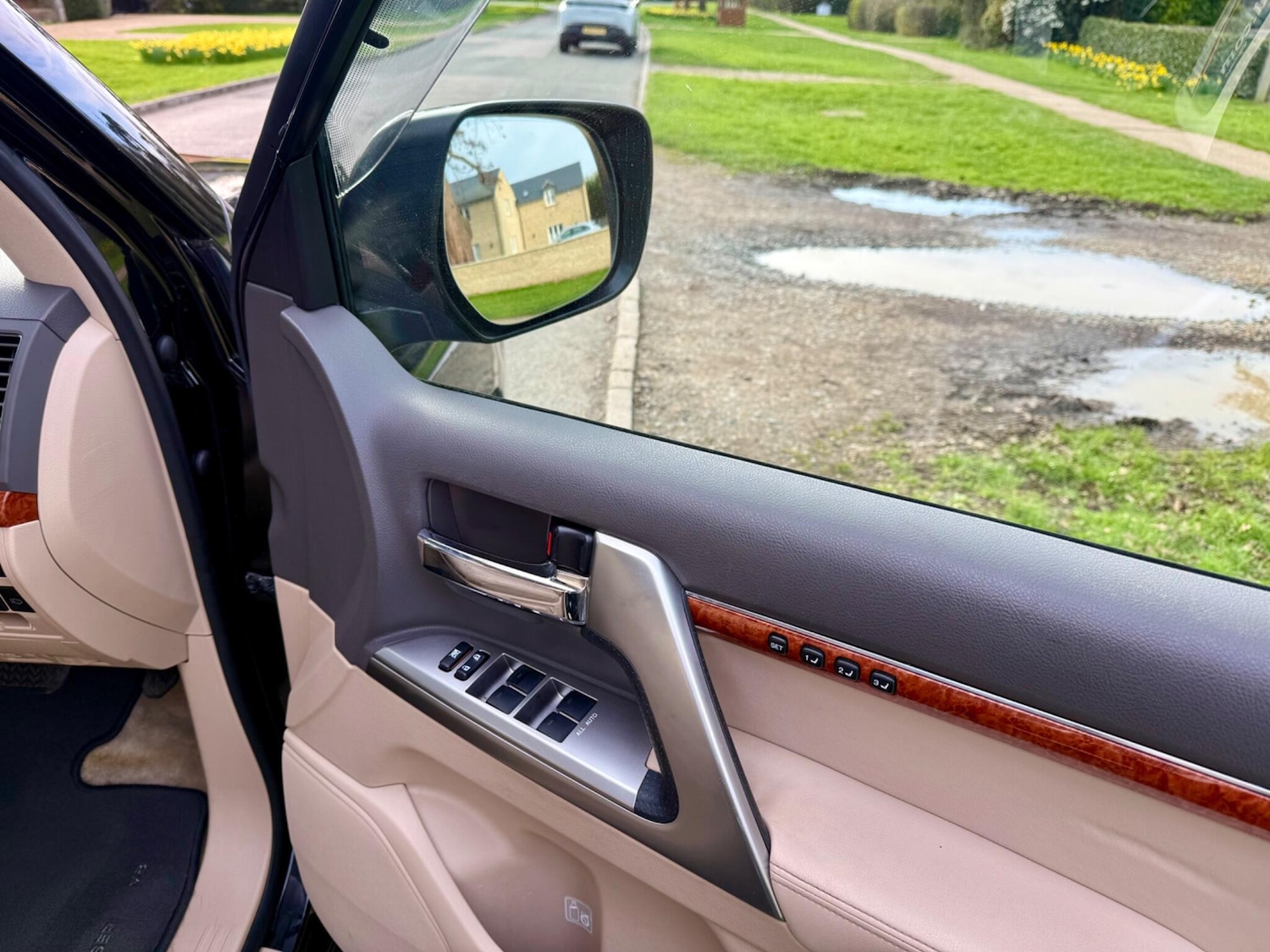 Used Toyota Land Cruiser 2015 for sale - 77440721: Photo 20