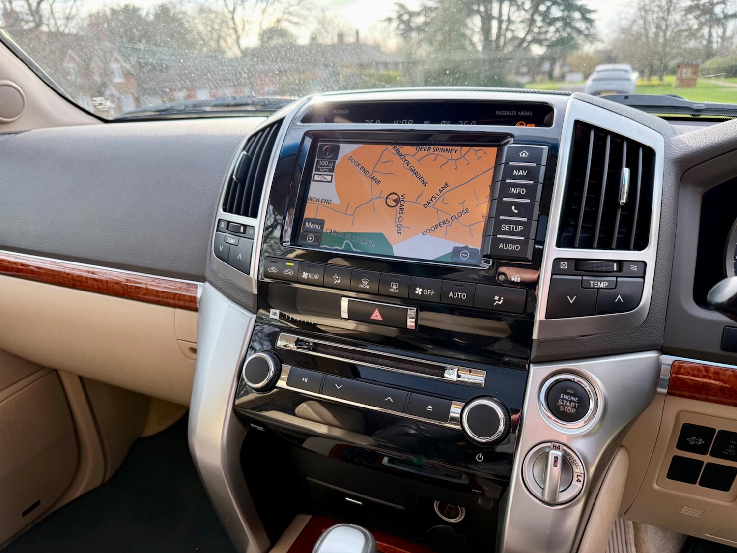 Used Toyota Land Cruiser 2015 for sale - 77440721: Photo 32