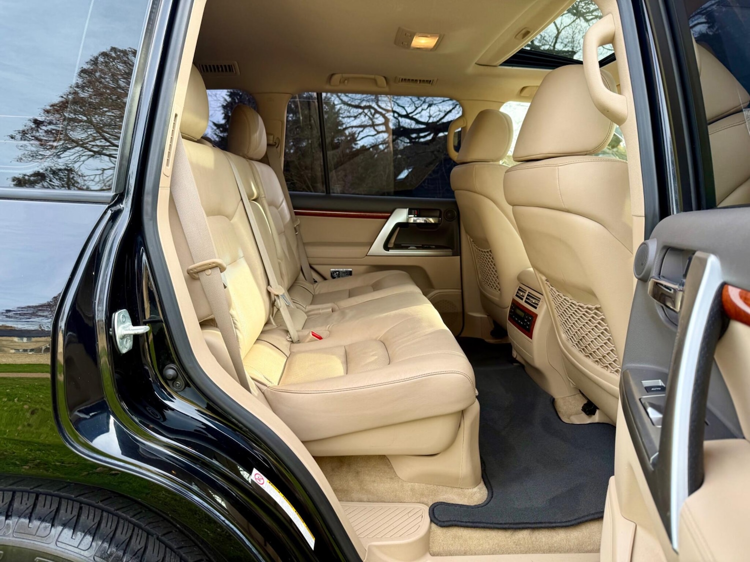 Used Toyota Land Cruiser 2015 for sale - 77440721: Photo 35