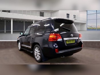Used Toyota Land Cruiser 2015 for sale - 77440721: Photo