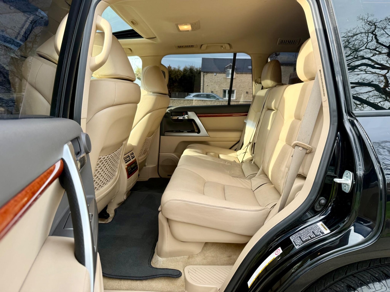 Used Toyota Land Cruiser 2015 for sale - 77440721: Photo 40