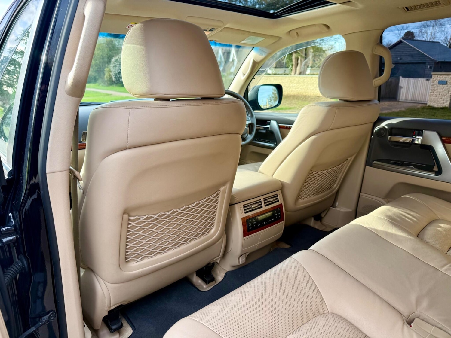 Used Toyota Land Cruiser 2015 for sale - 77440721: Photo 42