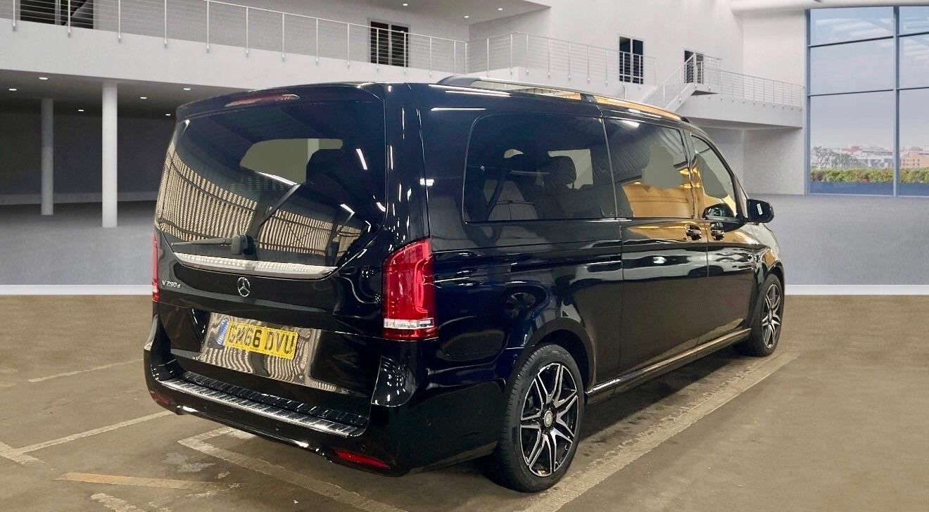 Used Mercedes-Benz V-Class 2017 for sale - 76926200: Photo 4