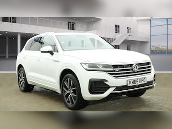 Used Volkswagen Touareg 2018 for sale - 77175031: Photo