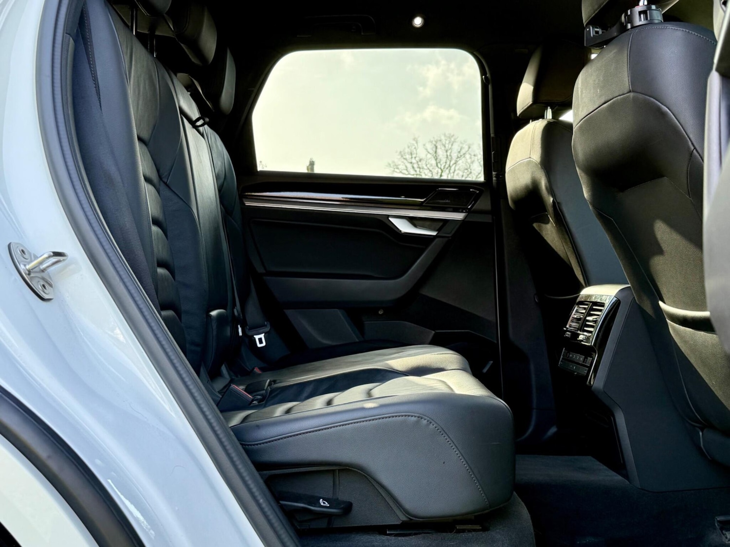 Used Volkswagen Touareg 2018 for sale - 77175031: Photo 23