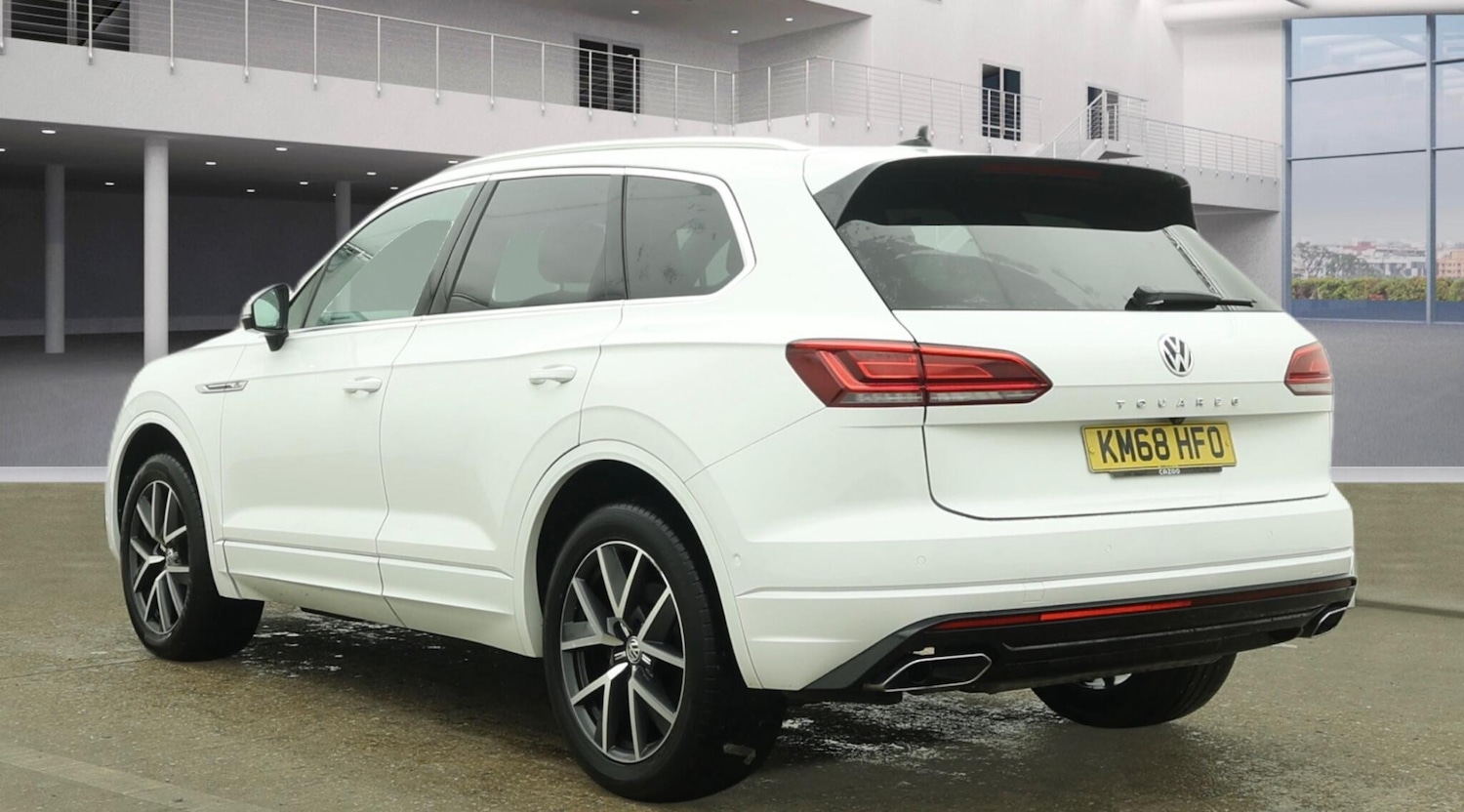 Used Volkswagen Touareg for sale - 77175031: Photo 3