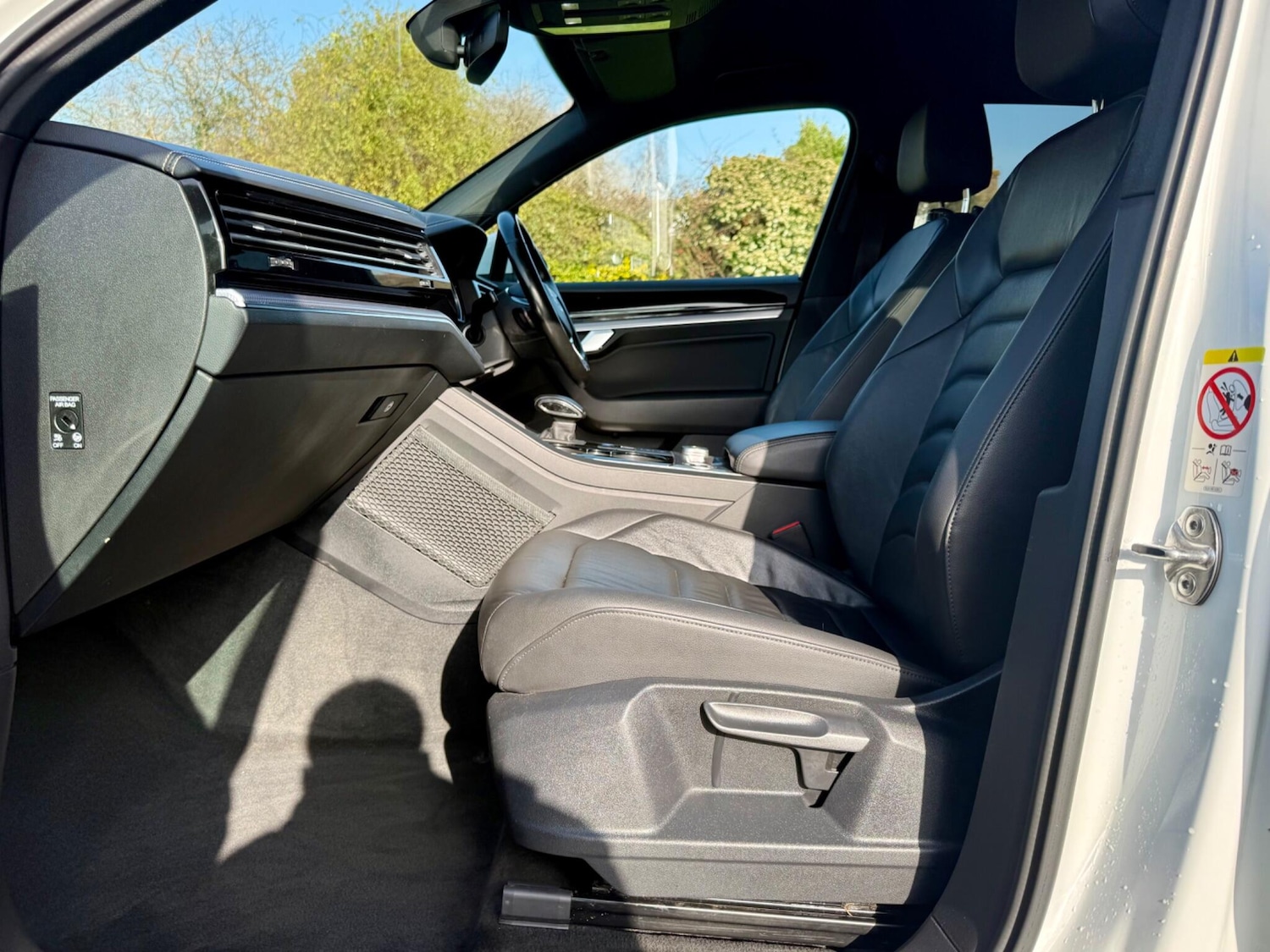 Used Volkswagen Touareg 2018 for sale - 77175031: Photo 32