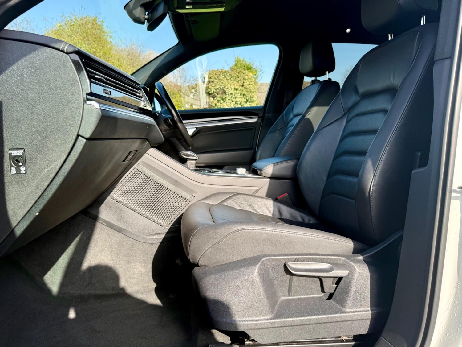 Used Volkswagen Touareg 2018 for sale - 77175031: Photo 33