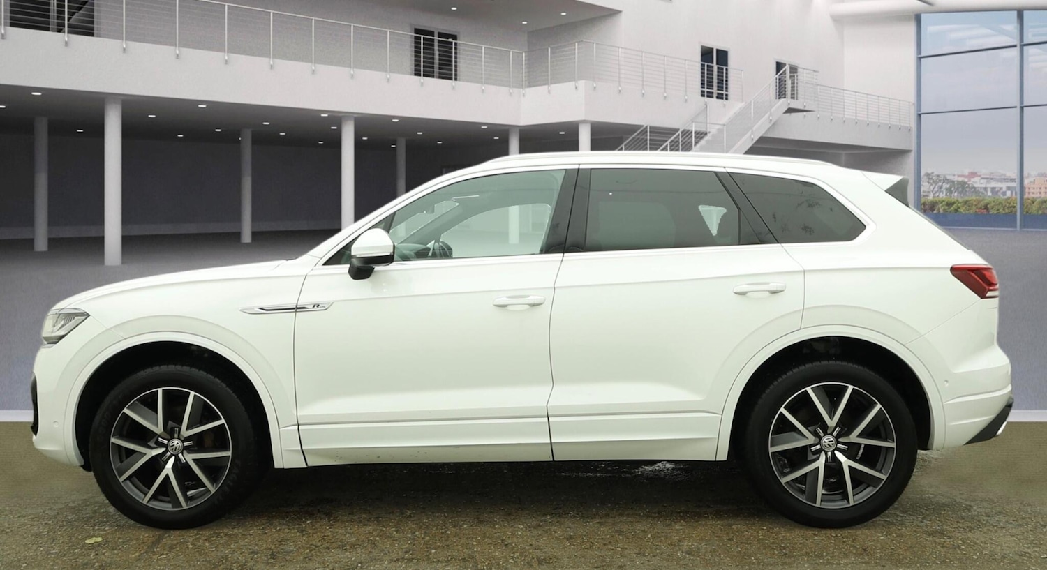 Used Volkswagen Touareg for sale - 77175031: Photo 6
