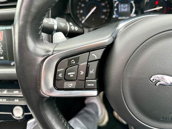 Used Jaguar XF 2018 for sale - 76215261: Photo 25