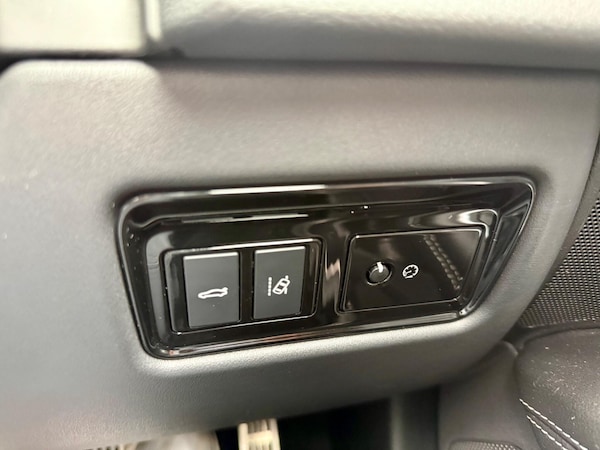 Used Jaguar XF 2018 for sale - 76215261: Photo 29
