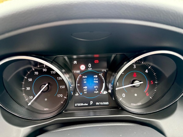Used Jaguar XF 2018 for sale - 76215261: Photo 30