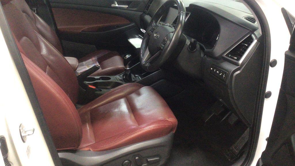 Used Hyundai TUCSON 2017 for sale - 76632666: Photo 8