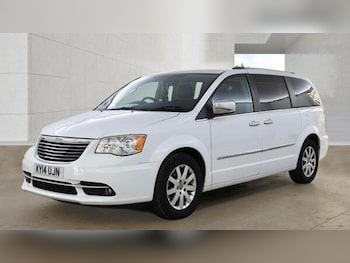Used Chrysler Grand Voyager 2014 for sale - 79157950: Photo