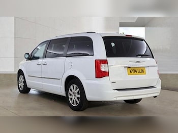 Used Chrysler Grand Voyager 2014 for sale - 79157950: Photo