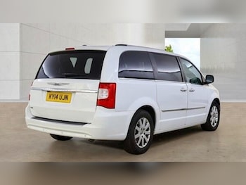 Used Chrysler Grand Voyager 2014 for sale - 79157950: Photo