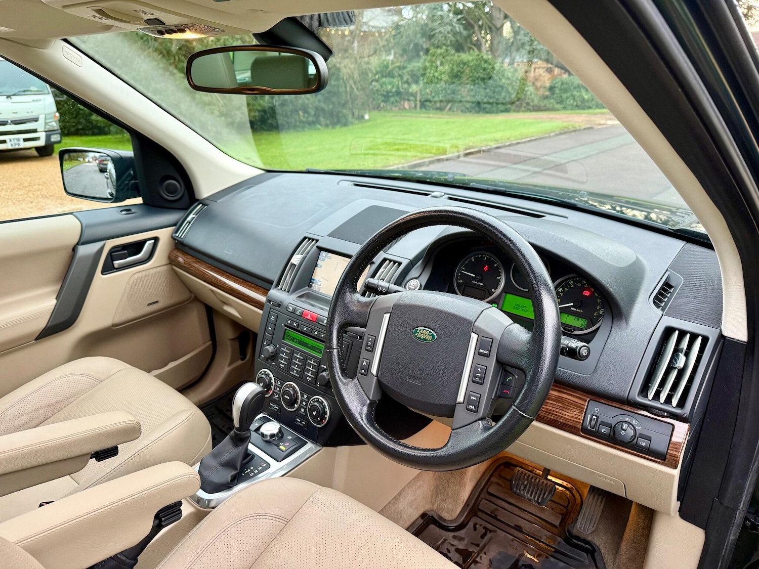 Used Land Rover Freelander 2 2009 for sale - 76728745: Photo 25