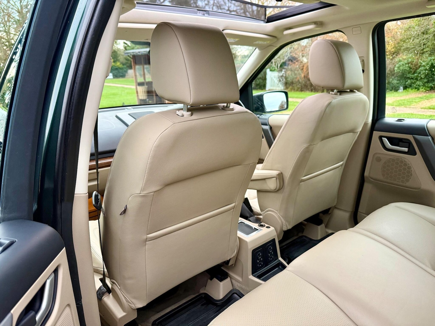 Used Land Rover Freelander 2 2009 for sale - 76728745: Photo 42