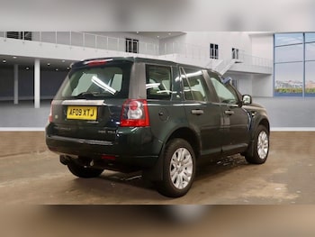 Used Land Rover Freelander 2009 for sale - 76728745: Photo