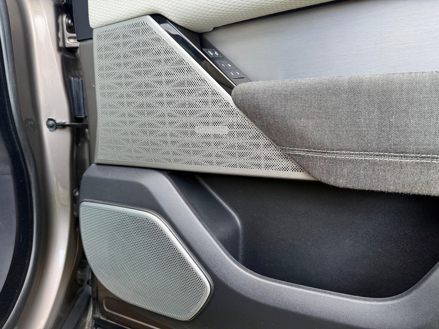 Used Land Rover Range Rover Velar 2018 for sale - 77131639: Photo 23