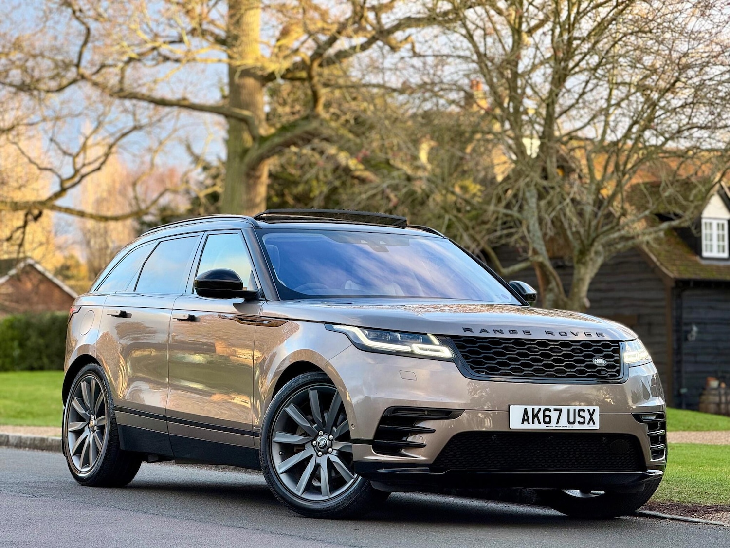 Used Land Rover Range Rover Velar 2018 for sale - 77131639: Photo 3