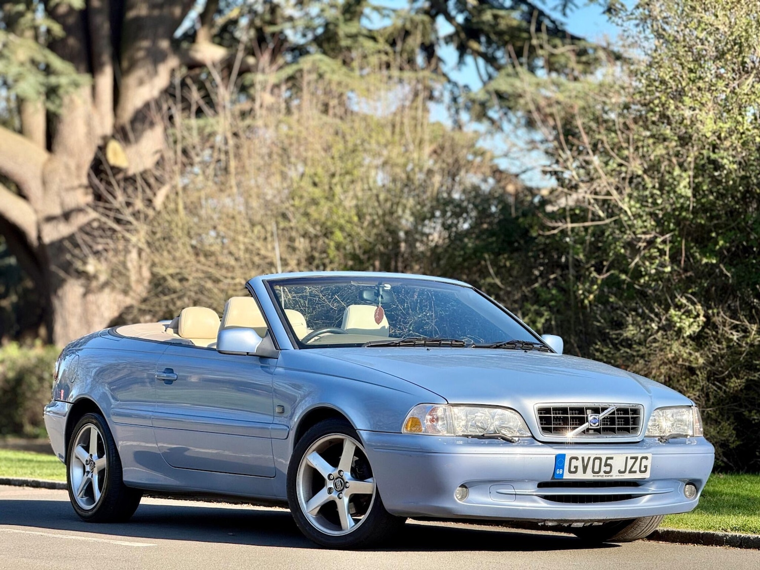 Used Volvo C70 2005 for sale - 77925108: Photo 2