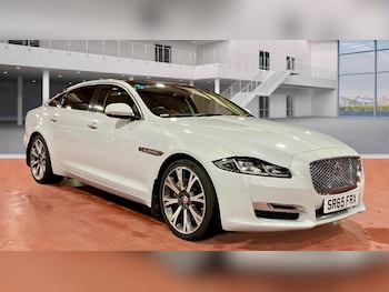 Used Jaguar XJ 2015 for sale - 77924890: Photo