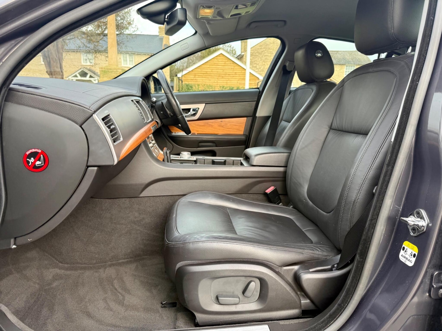 Used Jaguar XF 2010 for sale - 77424673: Photo 19