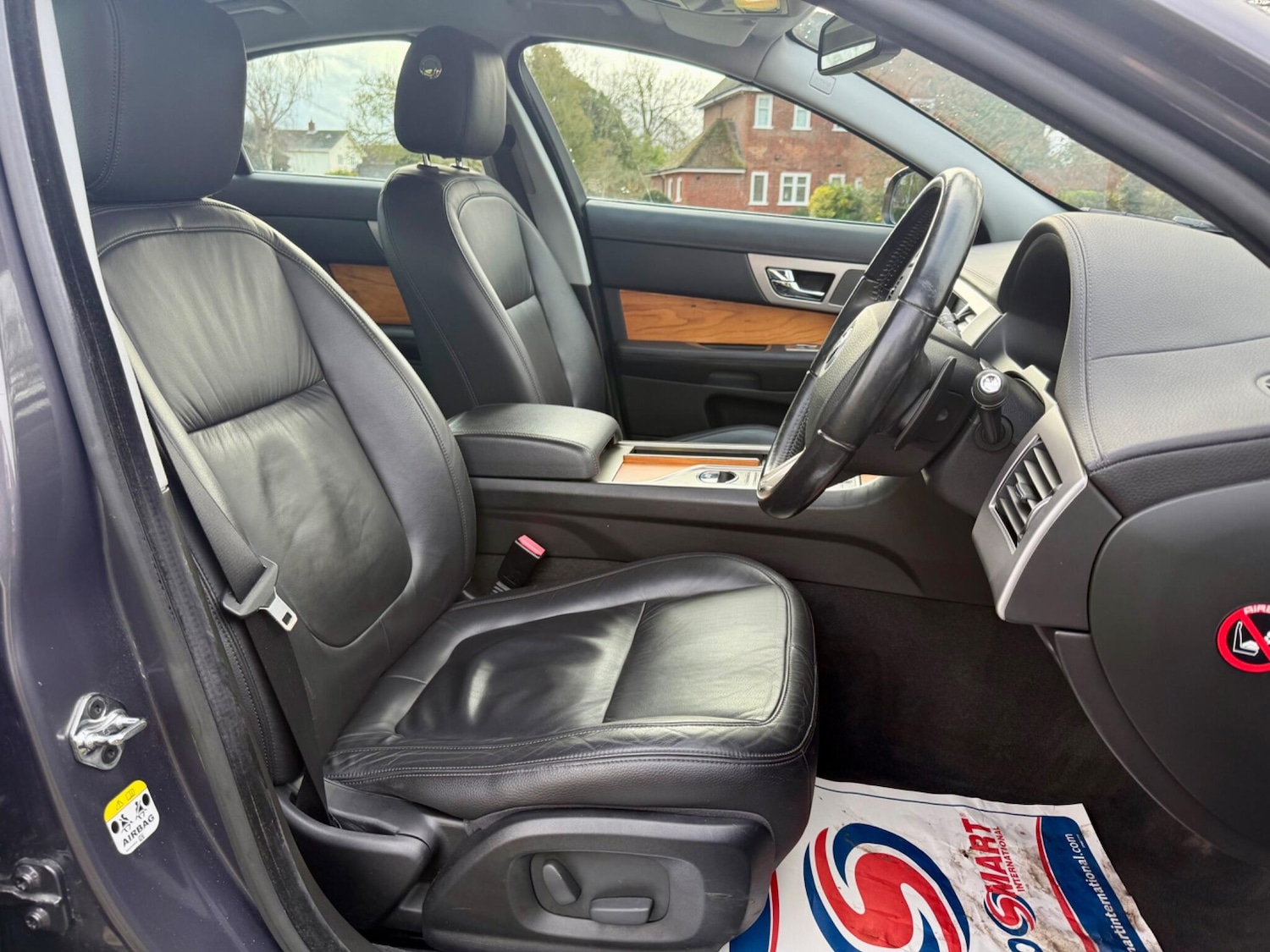 Used Jaguar XF 2010 for sale - 77424673: Photo 21