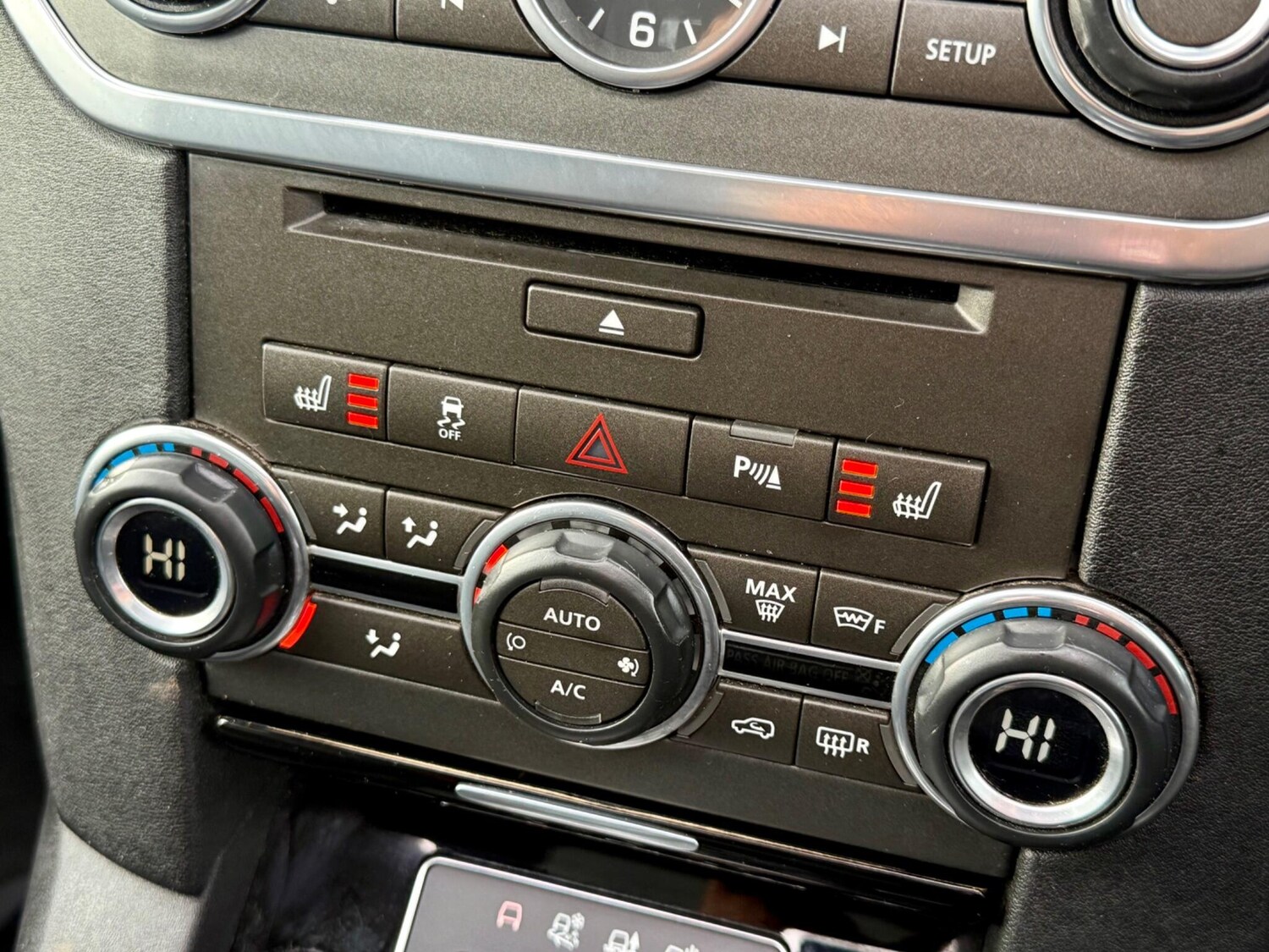 Used Land Rover Discovery 2014 for sale - 77940049: Photo 37